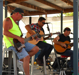 Dalen Robertson, Vince Lujan, Billy Blaze